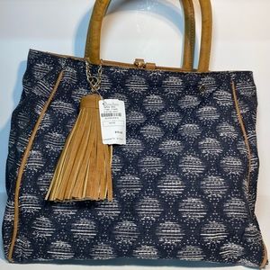 *NWT* Neiman Marcus Navy Blue & White Jacquard Tote Bag.